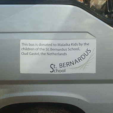 Sticker op de bus