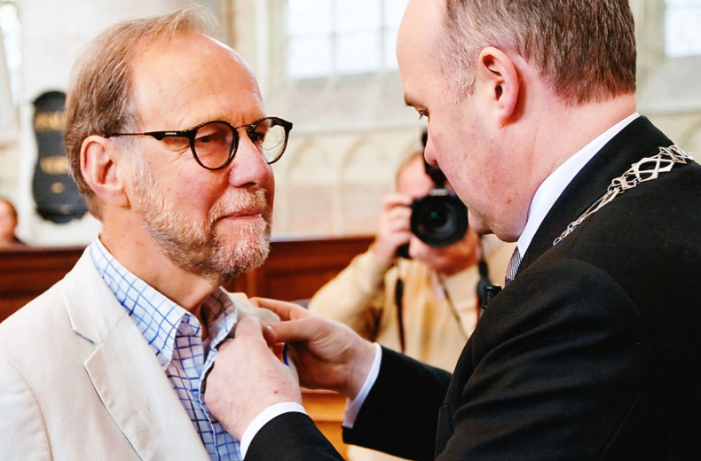 Aad van Vliet onderscheiden